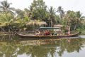 8143 Backwaters Leven op het water