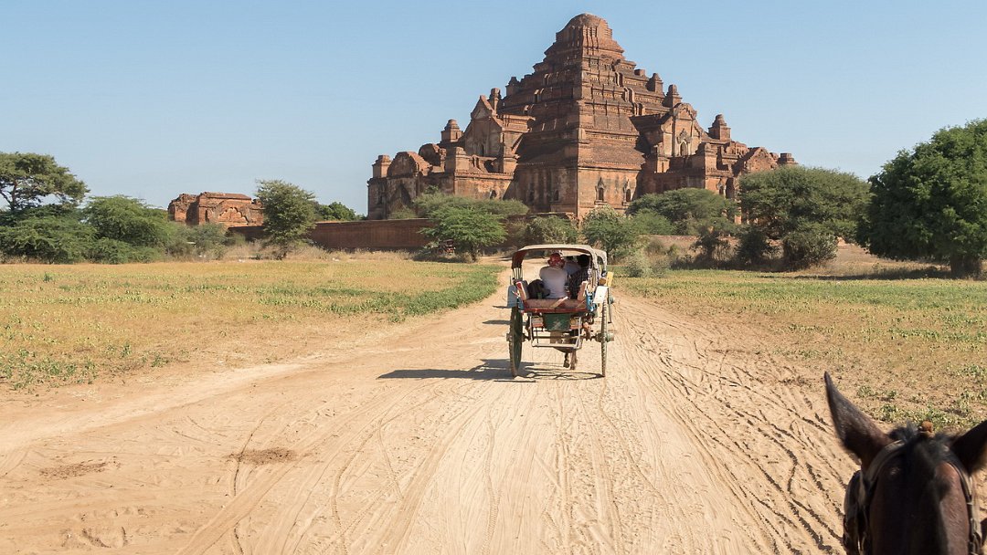 1103_Dhammayan gyi temple.jpg