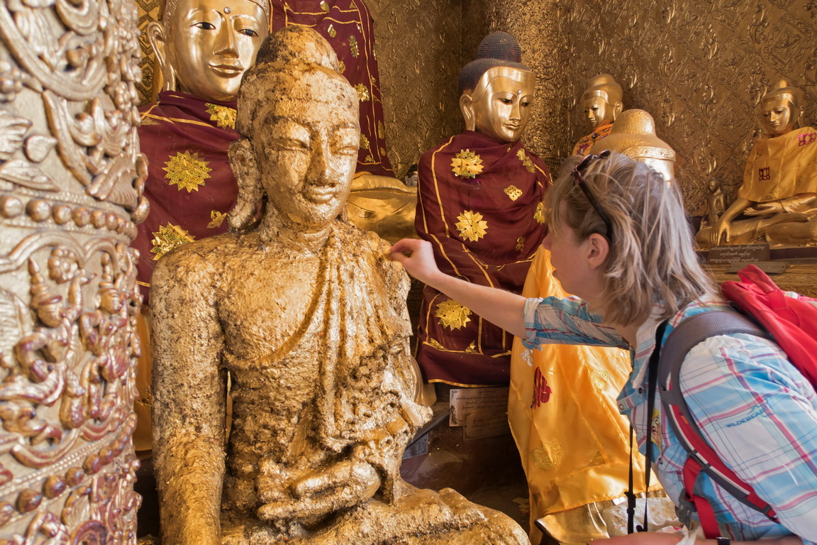 0302_Shwedagon Paya.jpg