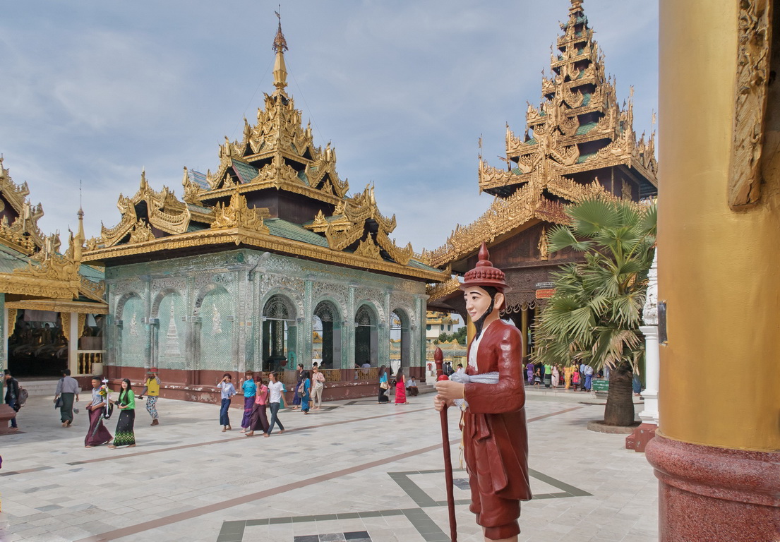 0307_Shwedagon Paya.jpg