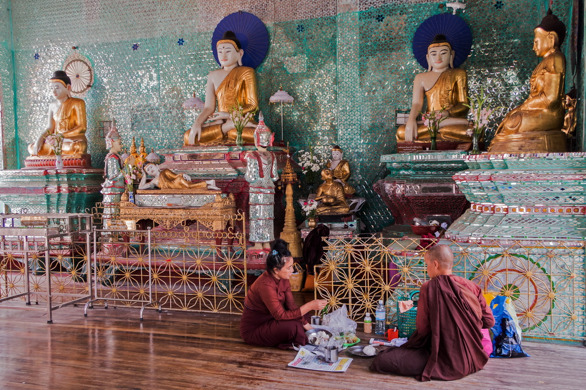 0309_Shwedagon Paya.jpg