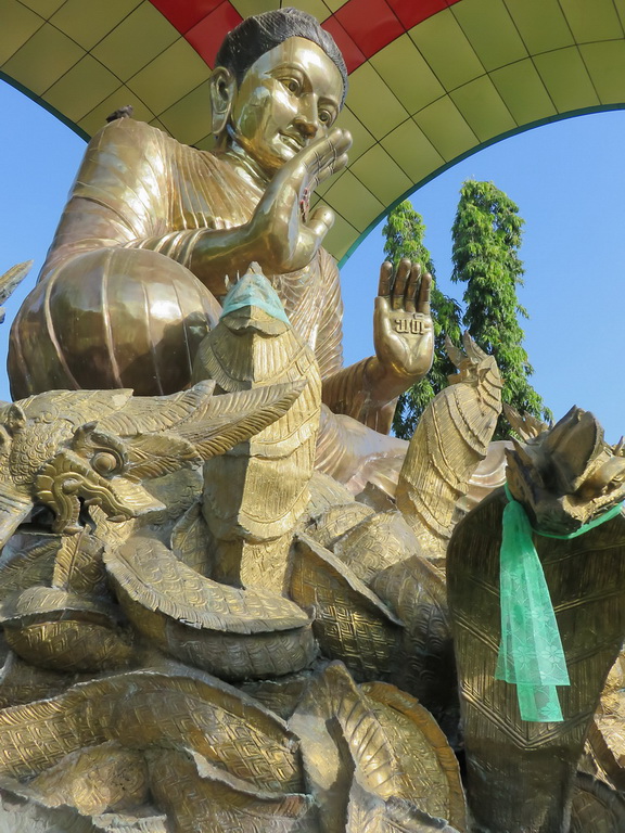 0462_Botataung Paya.jpg