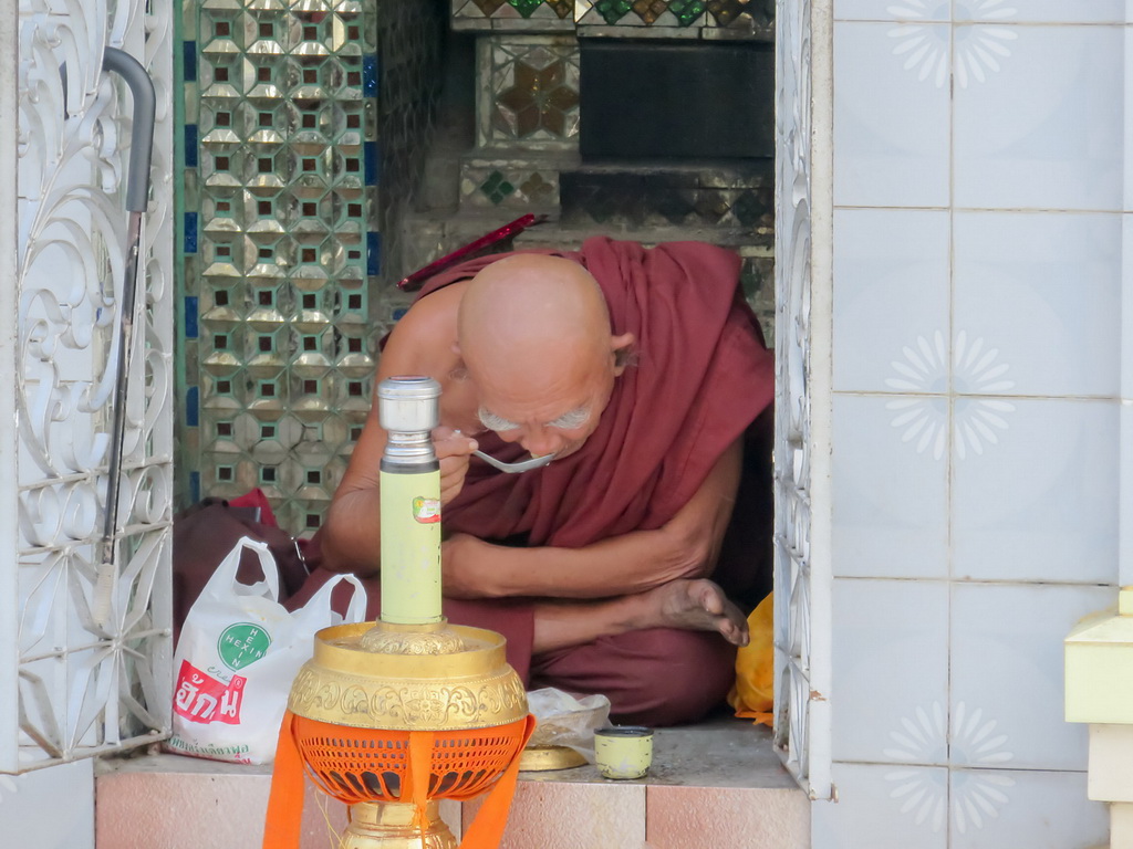 0468_Botataung Paya.jpg