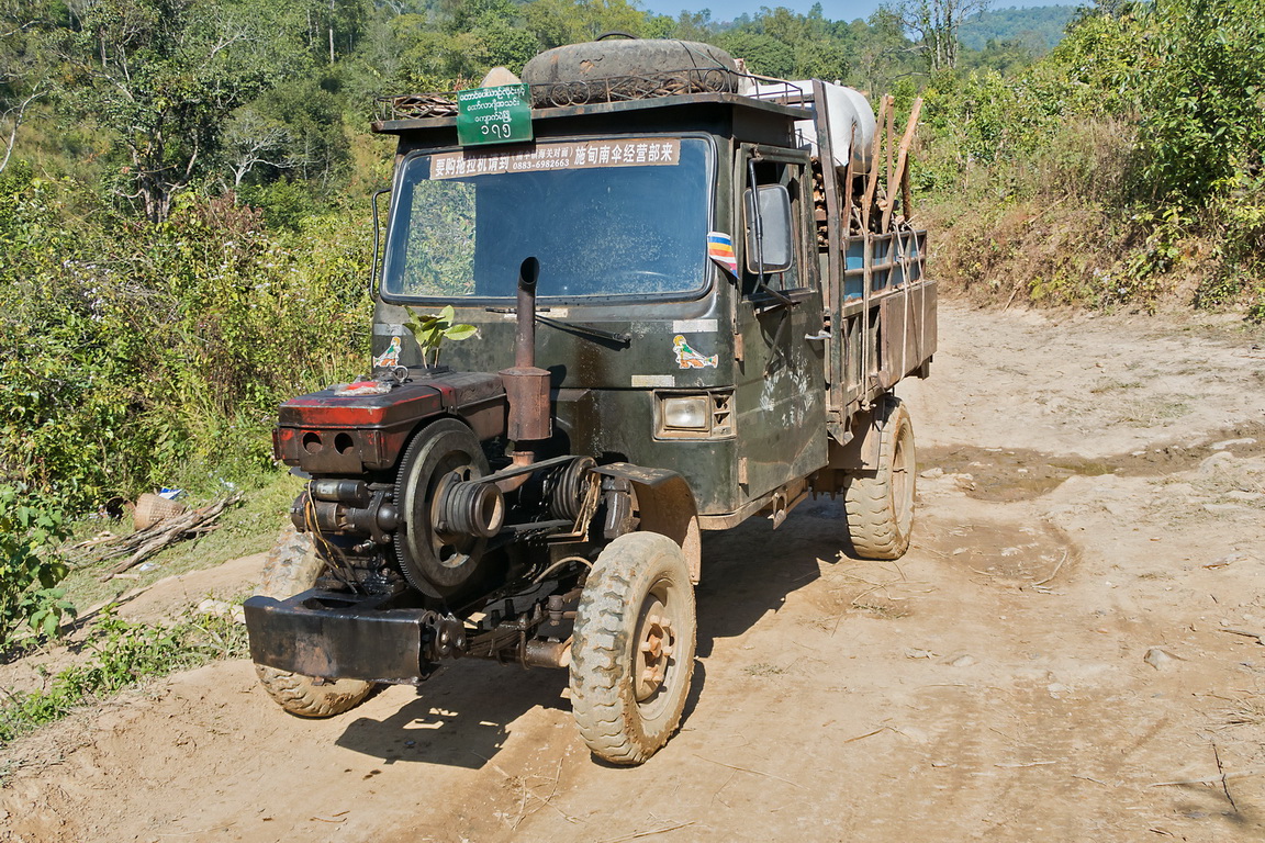 0583_Trekking.jpg