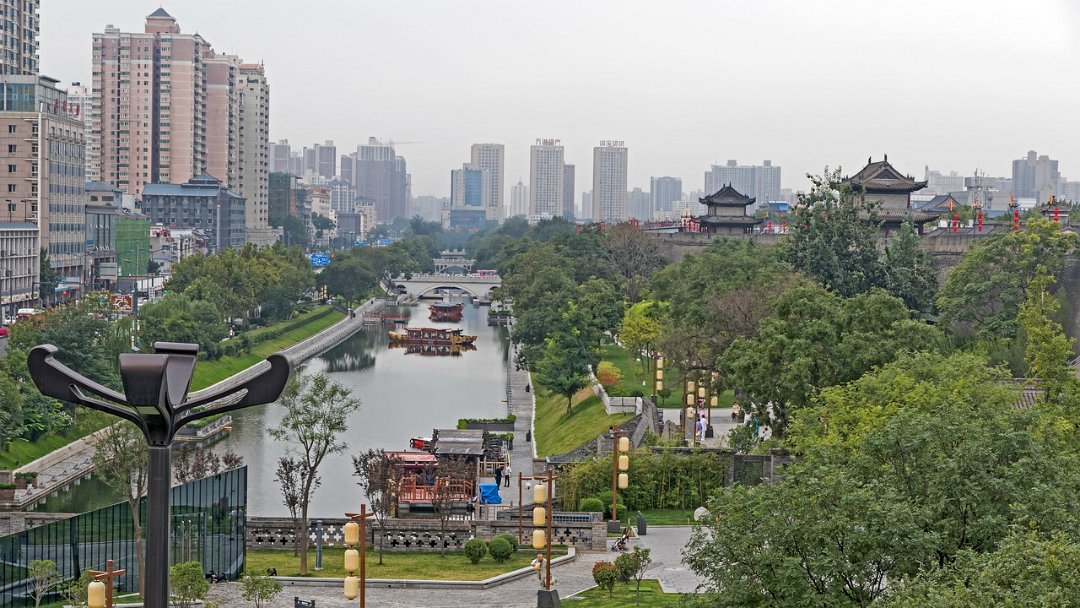 4276 Xian Stadsmuur Xian.jpg