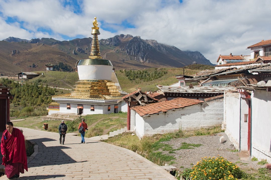 4649 Langmusi Langmu Klooster.jpg