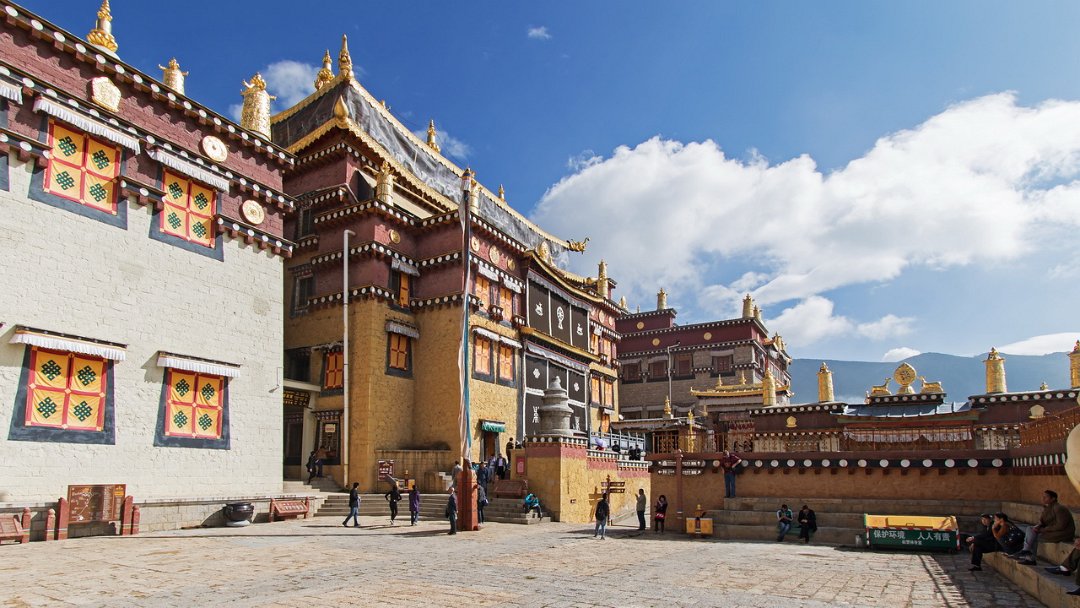 5152 Shangrila Sumtseling Monastery.jpg