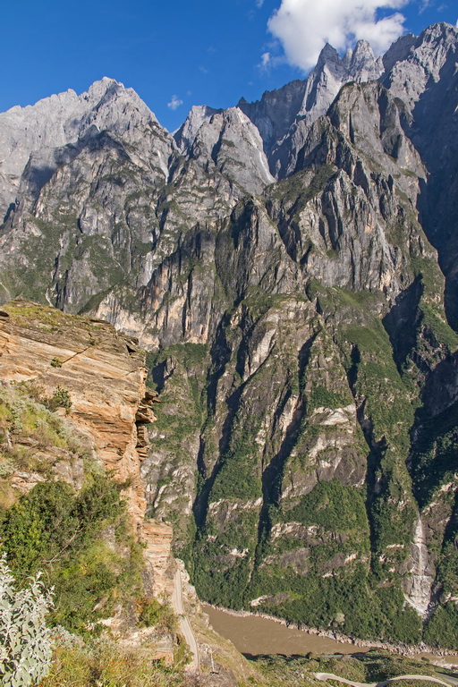 5215 Shangrila Tiger Leaping Gorge.jpg