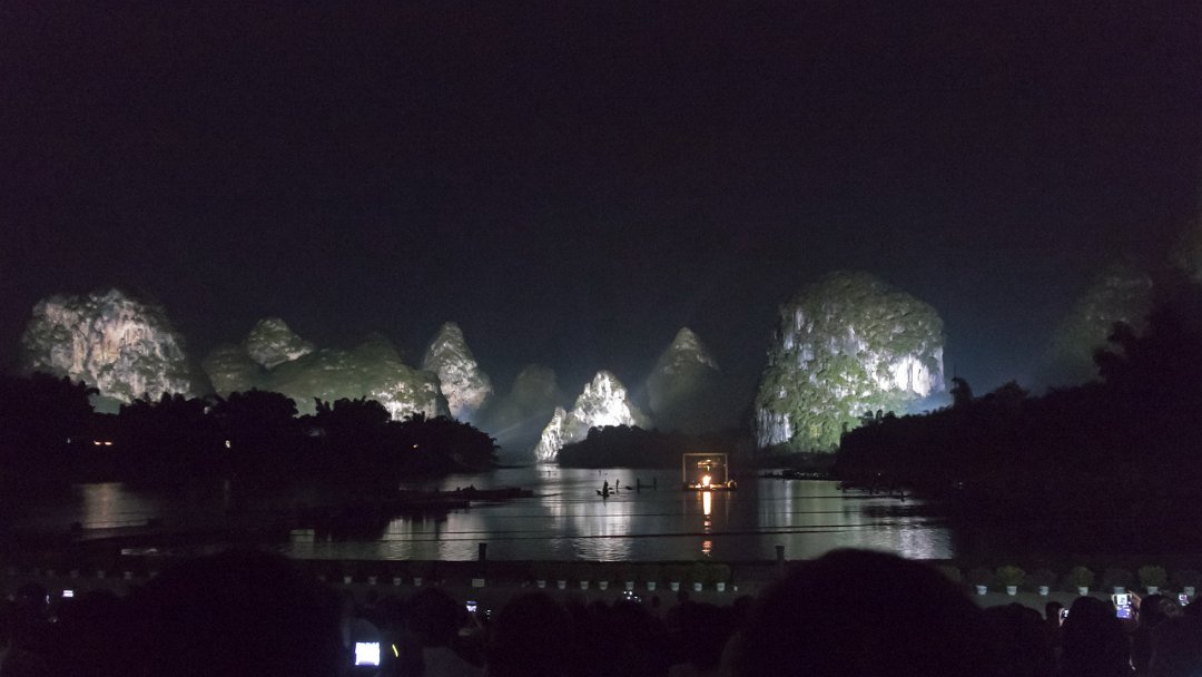 5472 Yangshuo Lichtshow.jpg