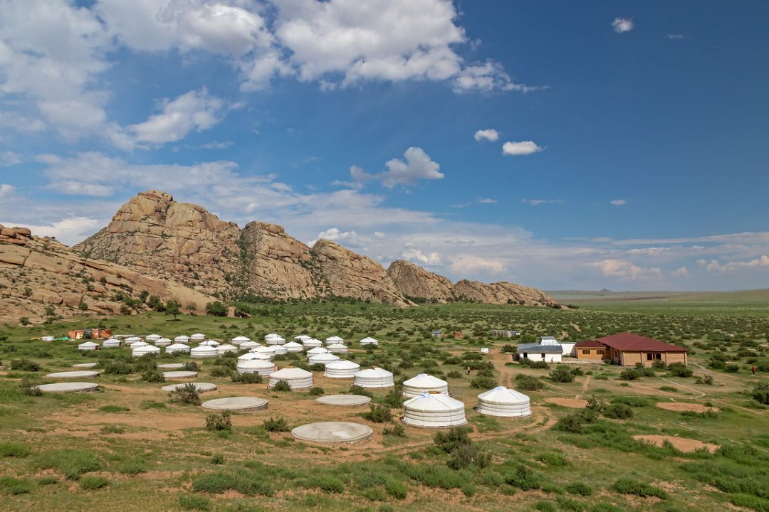 6070  Khogno Kaan Kamp.jpg