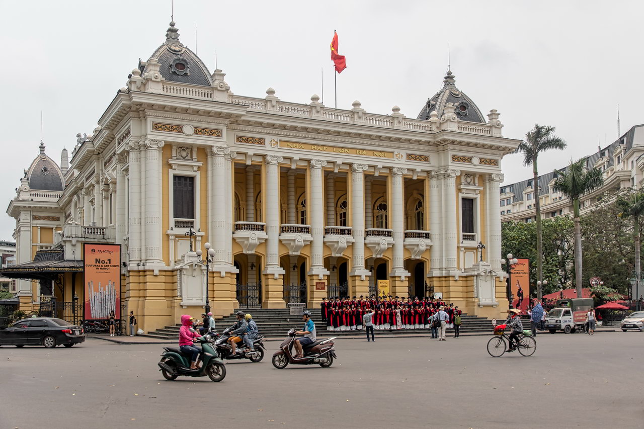 0146 Hanoi Opera.jpg