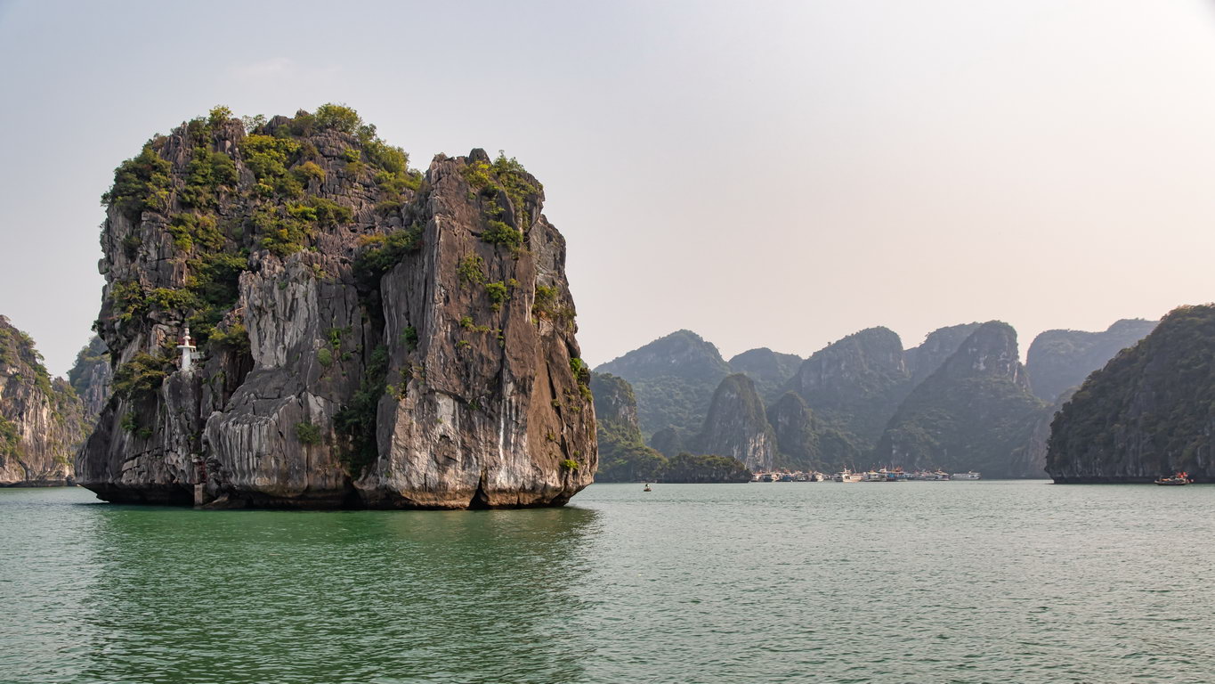 0017 Halong Bay Boottocht.jpg
