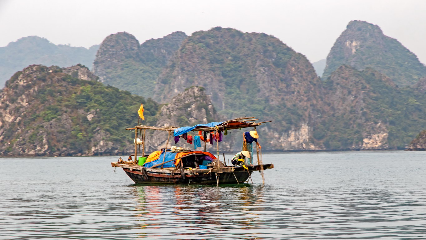 0101 Halong Bay Boottocht.jpg