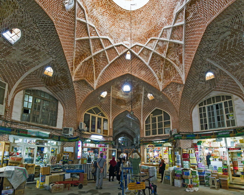 0400 Tabriz Bazaar.jpg