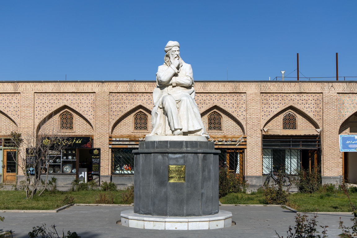 0329 Ardabil Safi mausoleum.jpg