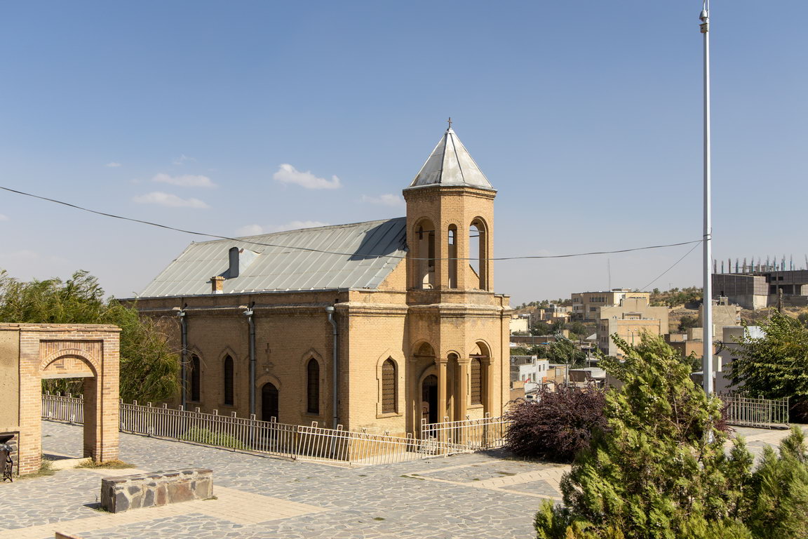 0815 Hamadan Gregoriaanse kerk.jpg