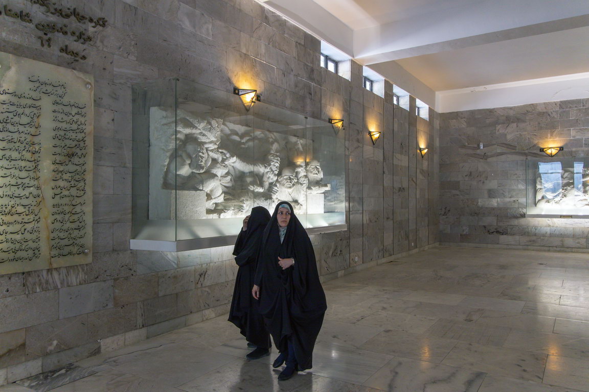 1652 Mashad Ferdowsi tombe.jpg
