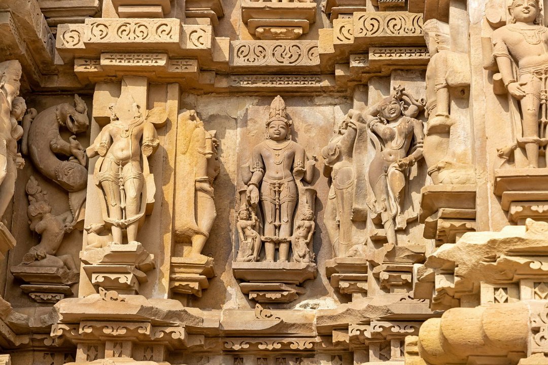 1975 Khajuraho Westelijke tempelgroep.jpg