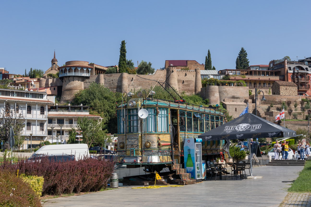 0484 Tbilisi Oude trein.jpg