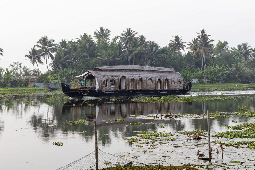 8126 Backwaters Houseboat.jpg