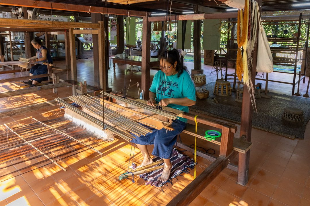 1979 Vientiane Textielmuseum.jpg