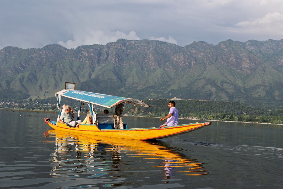 0540 Srinagar Dal meer.jpg