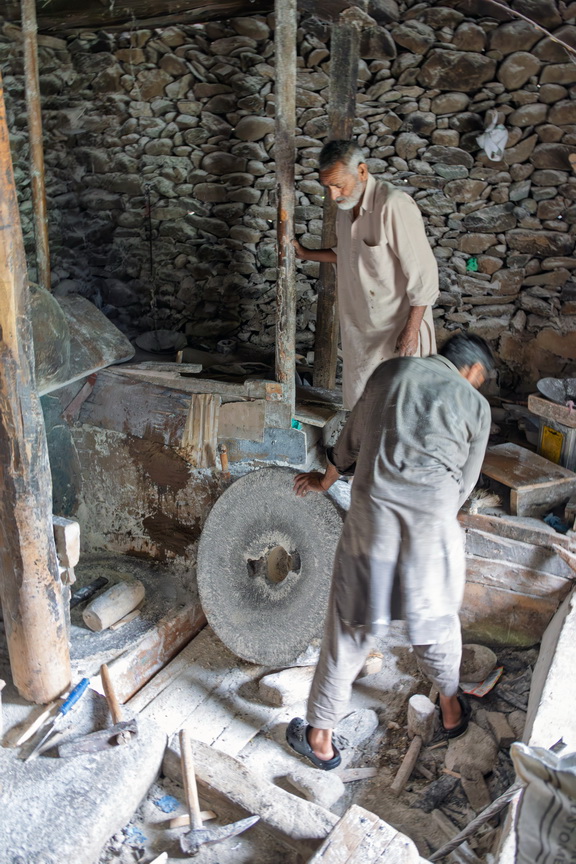 0629 Sonamarg Watermolen.jpg