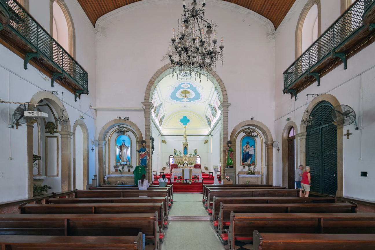7592 Luanda Kerk Nossa Senhora Remedios.jpg