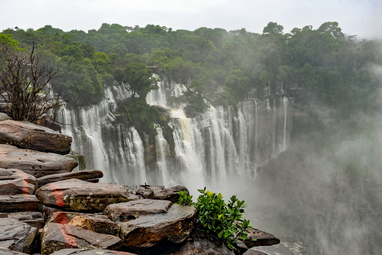 8258 Kalandula Waterval.jpg