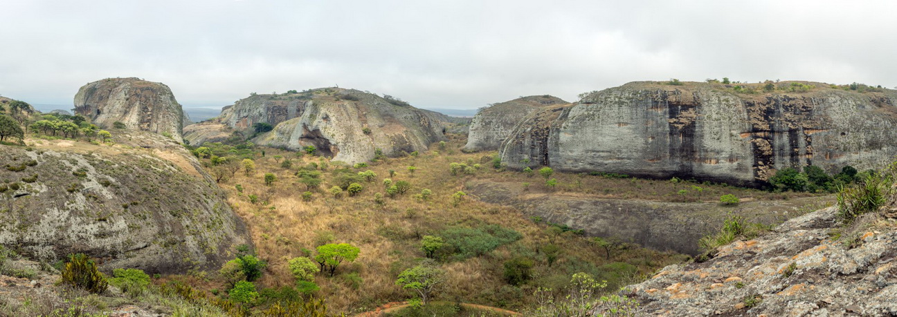 Cacuso Pedras Negras.jpg