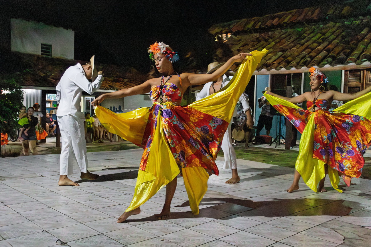 6186 Marajo eiland Dansvoorstelling.jpg