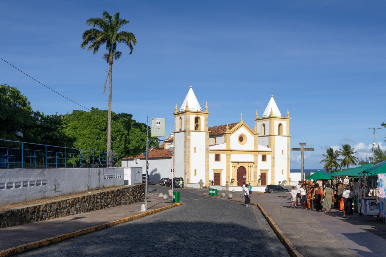 7130 Olinda San Salvador kerk.jpg