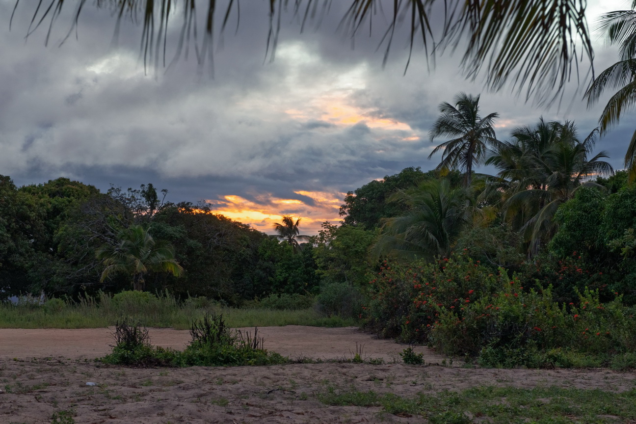 5858 Galibi Zonsondergang.jpg